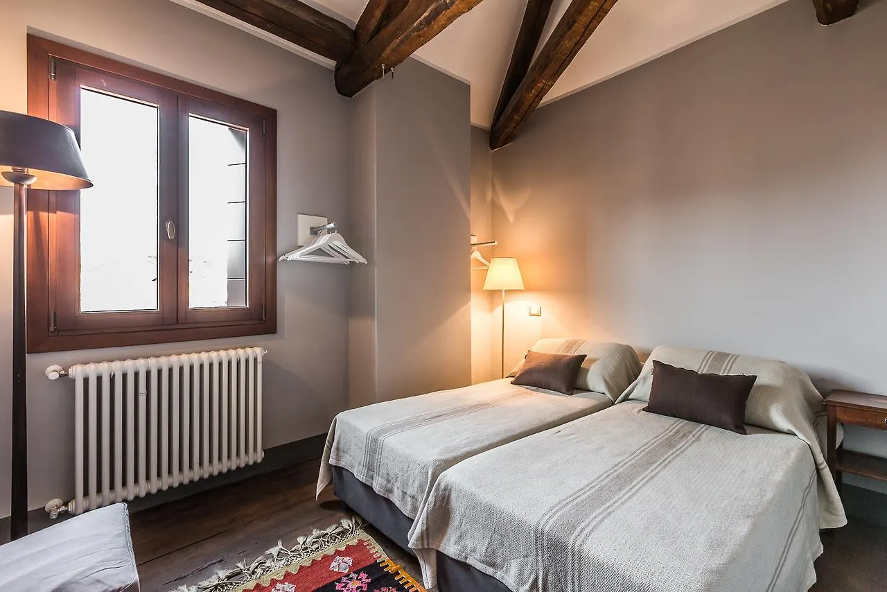 Ca' Del Pittore Terrace Velence 0*,